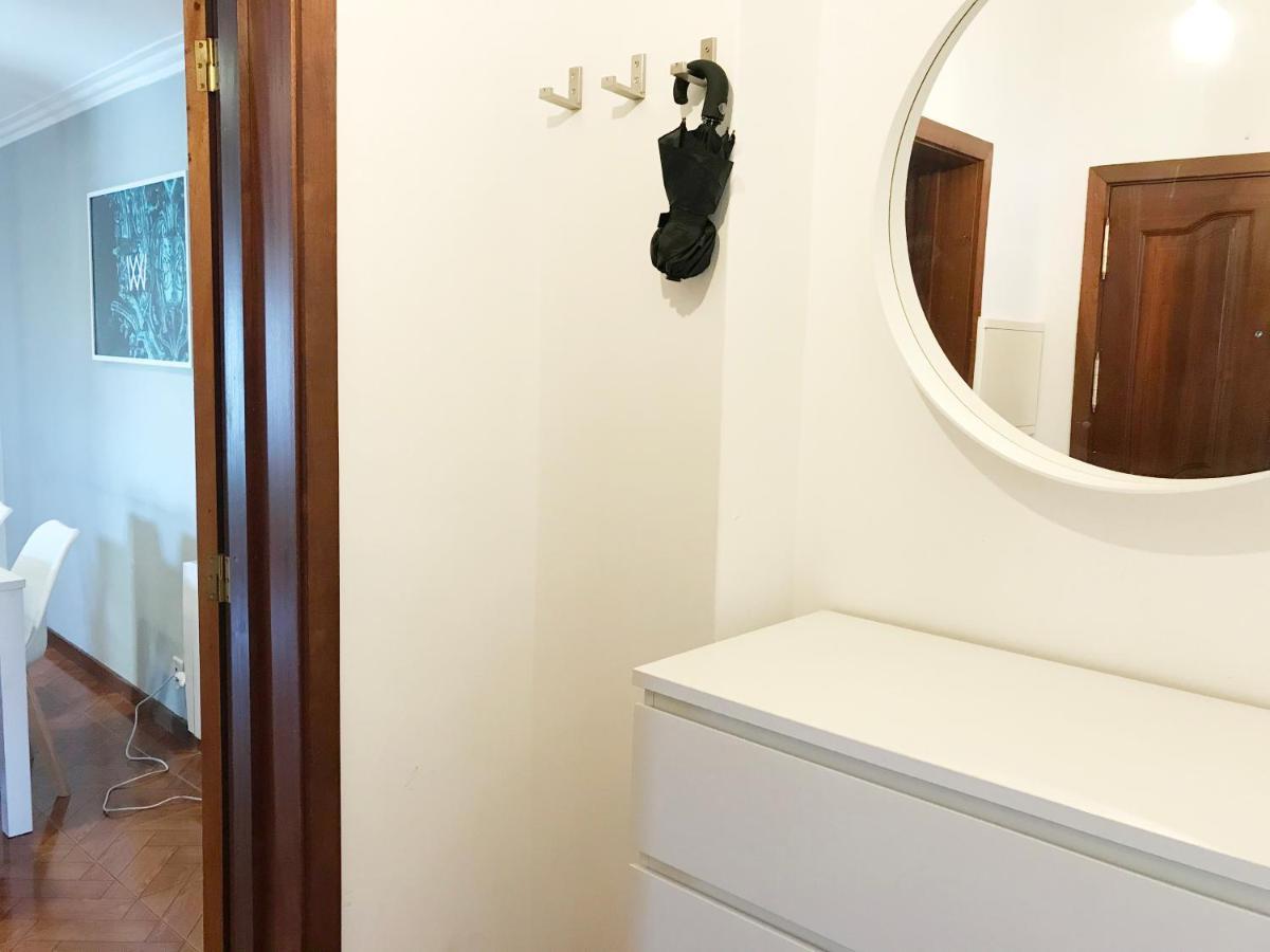 Clerigos Apartments Porto Luaran gambar