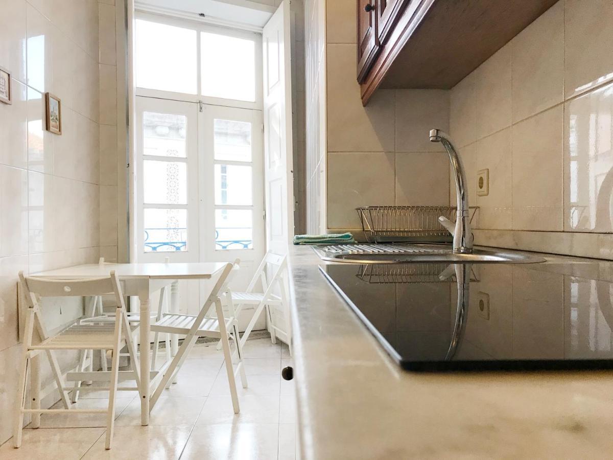 Clerigos Apartments Porto Luaran gambar